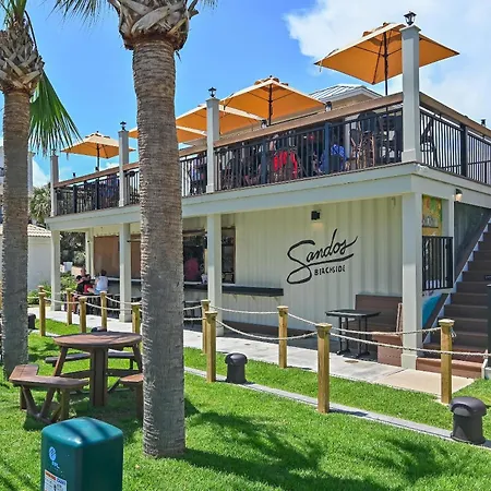Holiday Surf And Racquet Club 711